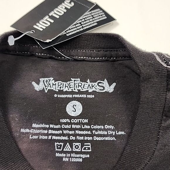 Vampire Freaks metal bat gothic castle red black shirt VampFreaks Small Unisex - Picture 3 of 9